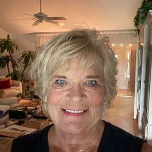 Meet your Posher, Connie